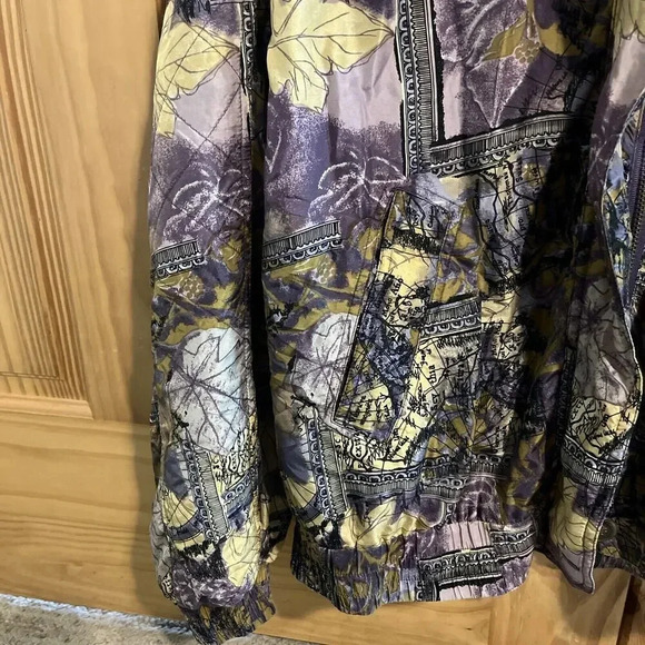 Vtg Nouveau Monde Sport 100% Silk Purple Fall Leaves Print Bomber Fabric Jacket - Picture 5 of 6